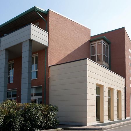 Rosso Frizzante Hotel Sorbara Bagian luar foto